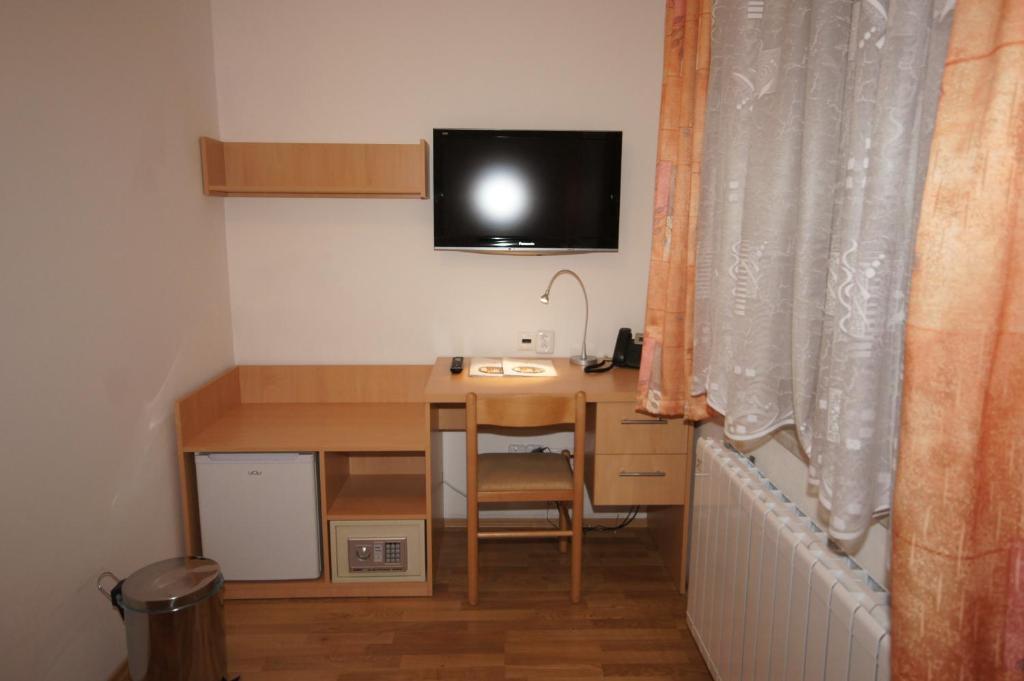 ホテル ガルニ ラムブースック プラハ 部屋 写真